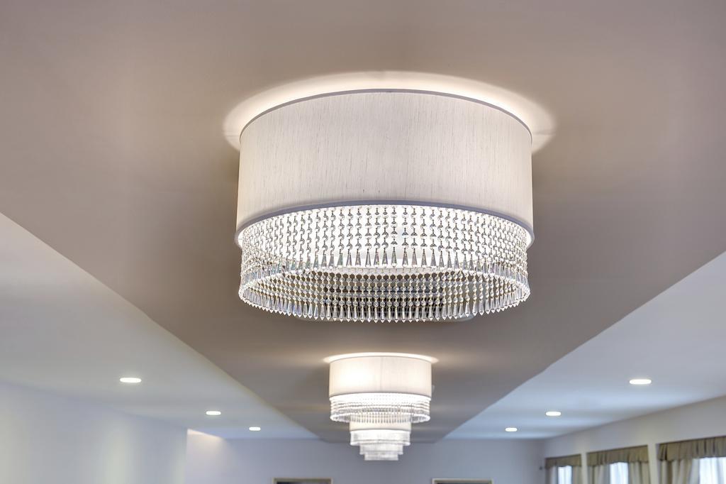 Lo Scacciapensieri Hotel & Restaurant Монтерони-ди-Лечче Экстерьер фото